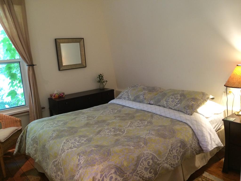 Mcgill Inn B&B Toronto Oda fotoğraf